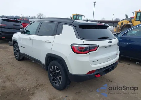 2021 Jeep Compass Trailhawk 4X4 из США, поврежденный, VIN 3C4NJDDB9MT579505